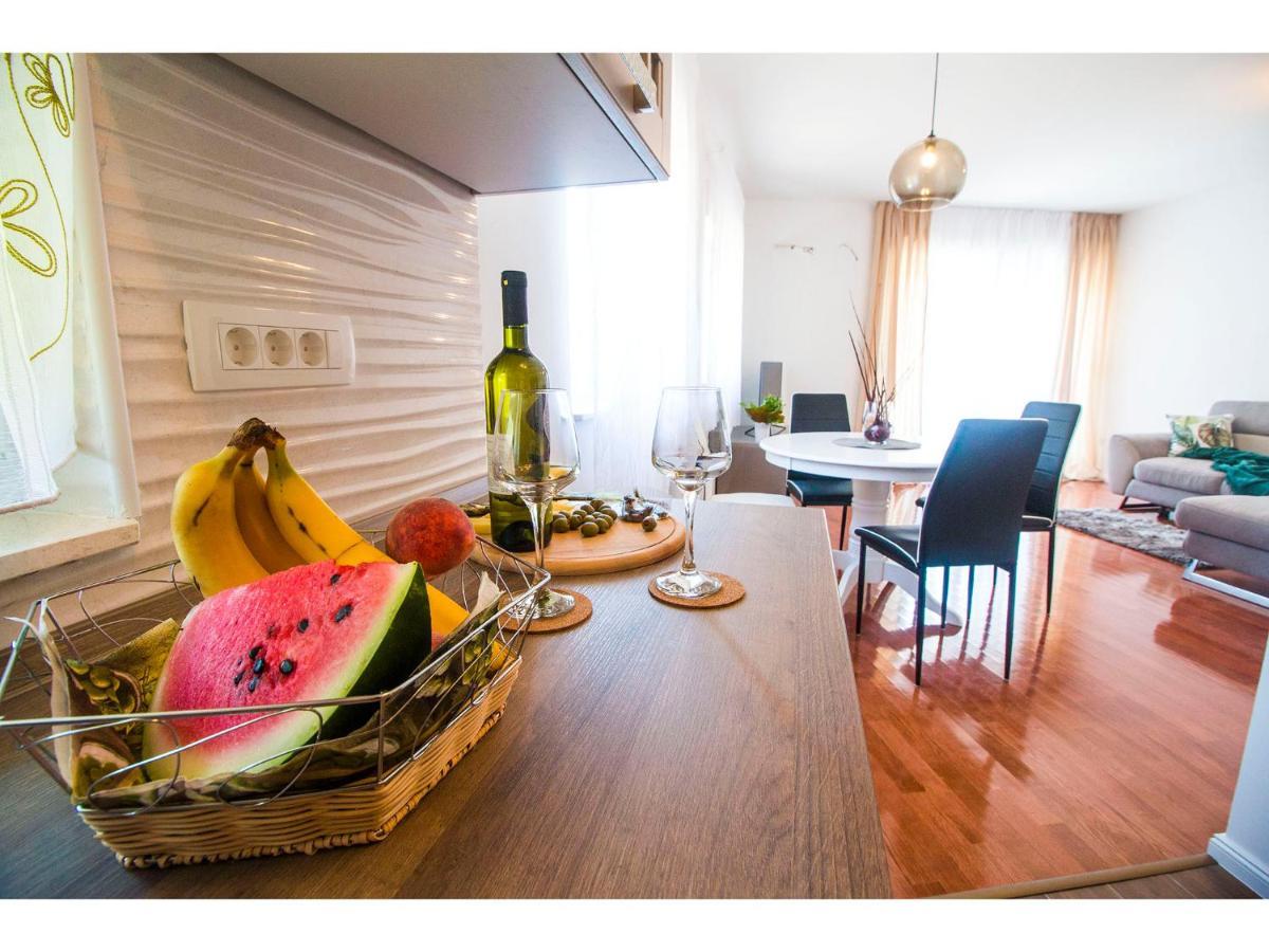 Olive Tree Apartment Podstrana Exterior foto