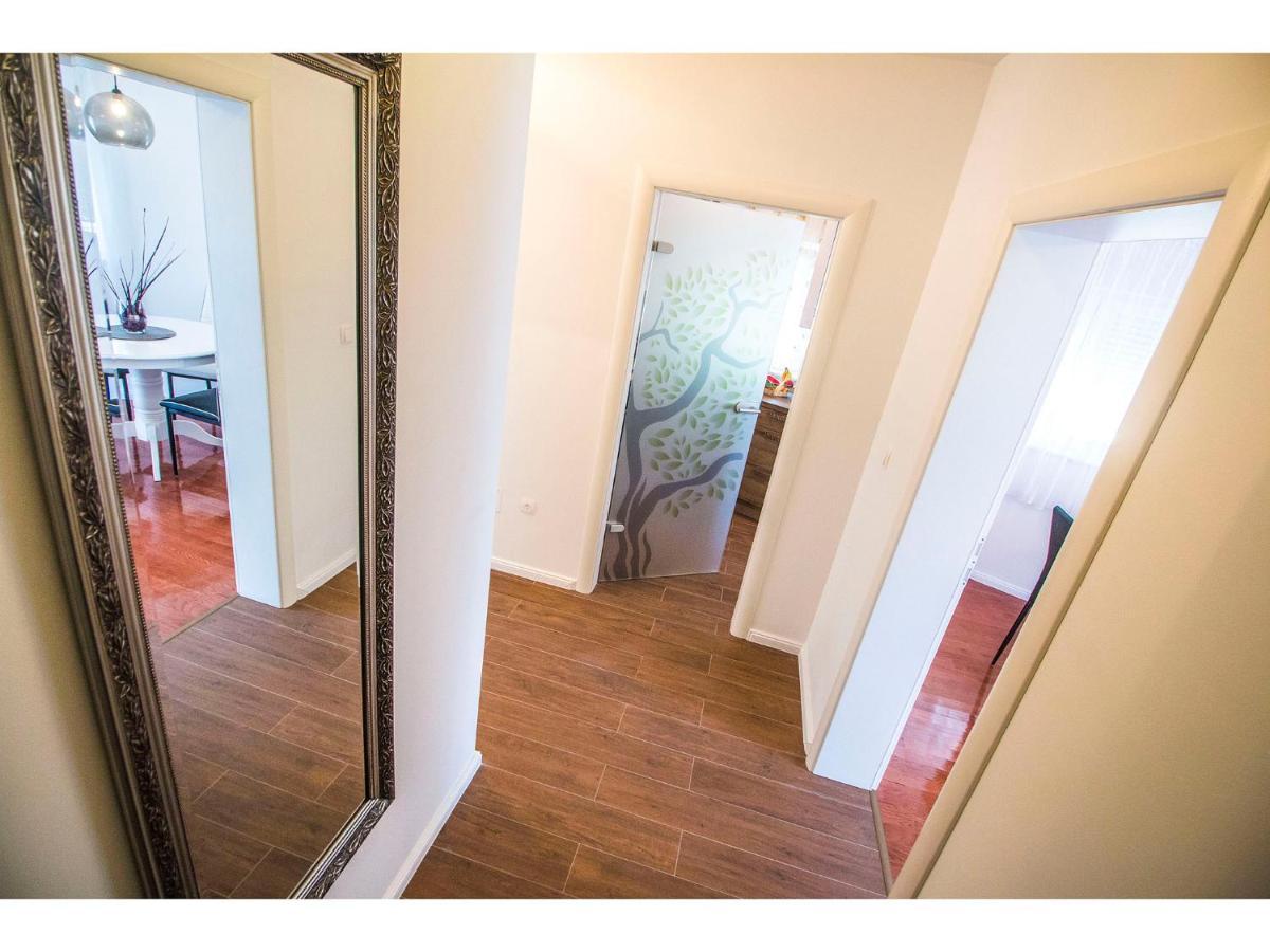 Olive Tree Apartment Podstrana Exterior foto